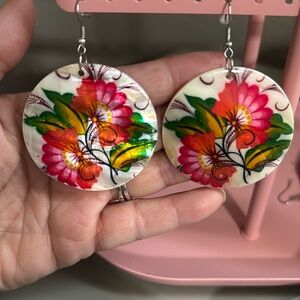 NWOT Floral Round Earrings